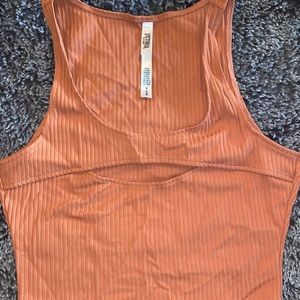 Victoria’s Secret sport crop tank
